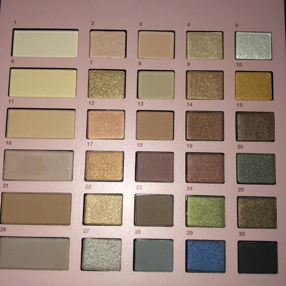 Sephora Easy on the Eyes eyeshadow palette - Picture 6 of 7